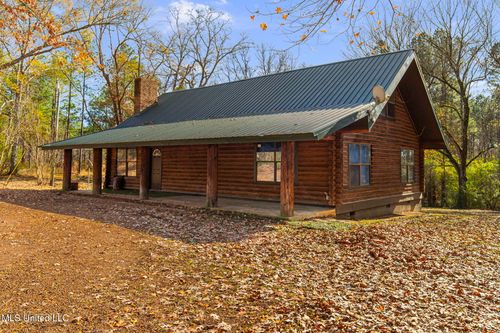 30477 Attala Highway 19, West, MS, 39192-7924 | Card Image