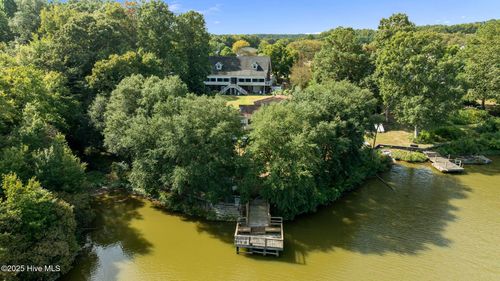 109 Wilderness Dr, Pikeville, NC, 27863-9777 | Card Image