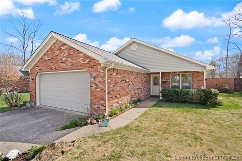 4222 Treesdale Dr, Sellersburg, IN, 47172-9251 | Card Image