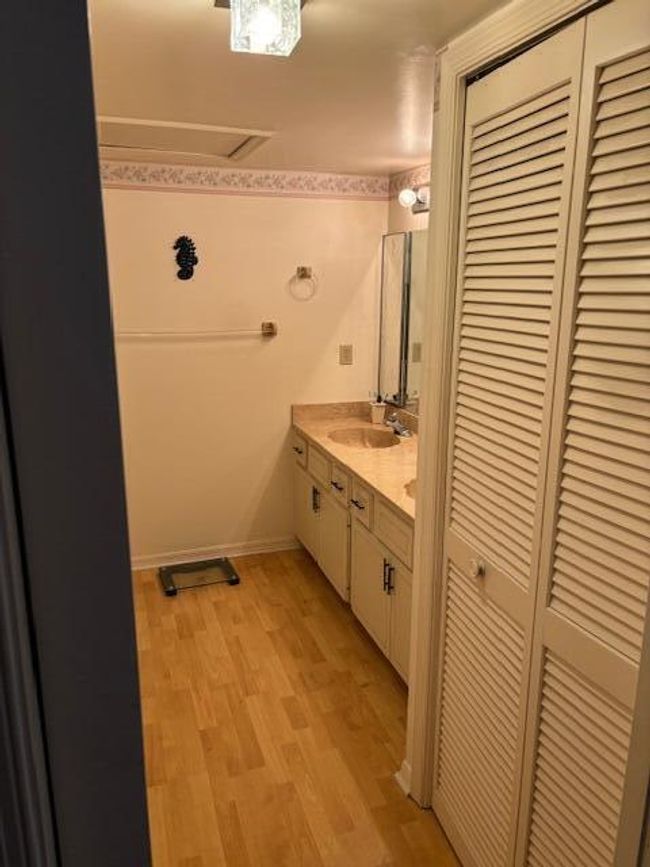 APT-403B - 162 Se Saint Lucie Blvd, Condo with 2 bedrooms, 2 bathrooms and null parking in Stuart FL | Image 35