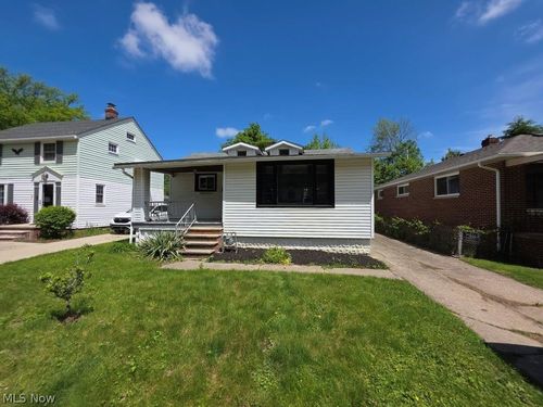 20632 Woodstock Ave, Fairview Park, OH, 44126-1441 | Card Image