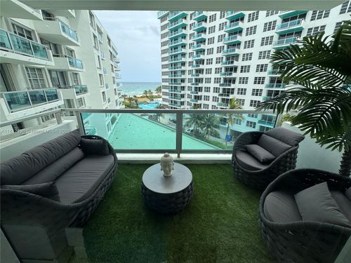 apt-726-5151 Collins Ave, Miami, FL, 33140-2715 | Card Image