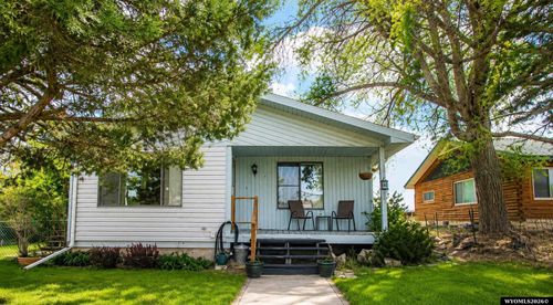 735 Mondell St, Thermopolis, WY, 82443-2323 | Card Image