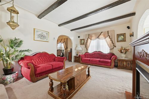 8918 239th St, Bellerose, NY, 11426-1180 | Card Image