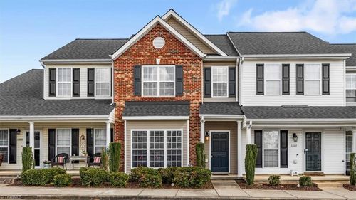 6886 Derby Run Dr, Whitsett, NC, 27377-9825 | Card Image