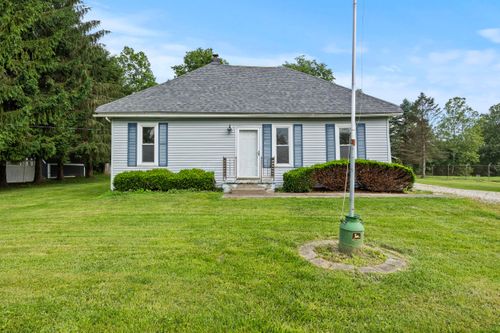 1716 Homer Rd Nw, Utica, OH, 43080-9585 | Card Image