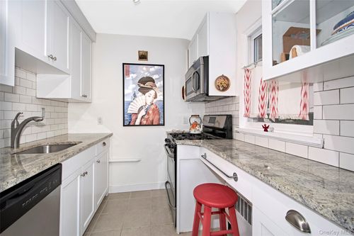 apt-25b-2 Peck Ave, Rye, NY, 10580-4036 | Card Image