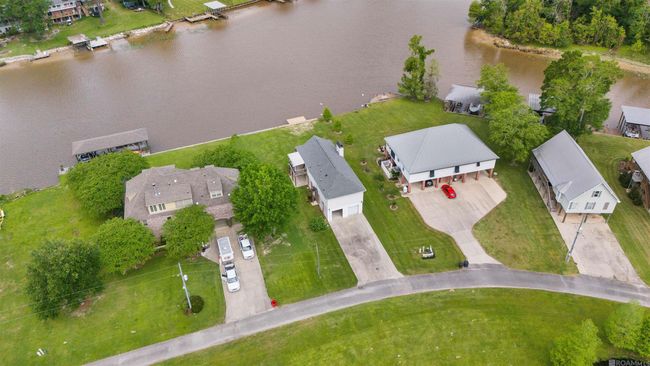 17653 Cove Ln, House other with 3 bedrooms, 3 bathrooms and 4 parking in Denham Springs LA | Image 27