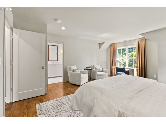 817 D Ave, House other with 3 bedrooms, 4 bathrooms and 2 parking in Lake Oswego OR | Image 33