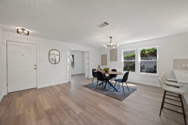 1915 Hollow Ridge Dr, House other with 4 bedrooms, 2 bathrooms and 2 parking in Cedar Park TX | Image 6