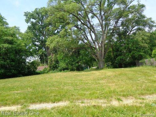 14605 Dacosta St, Detroit, MI, 48223-1871 | Card Image