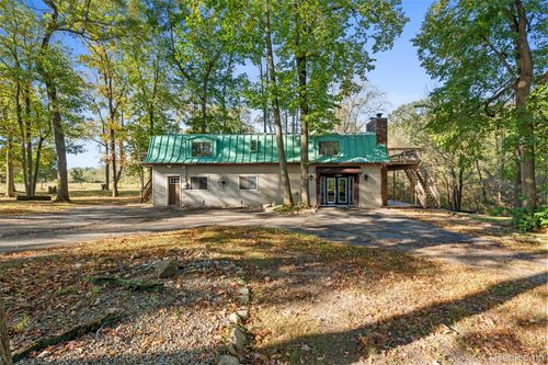 7670 Mi State Road 52, Manchester, MI, 48158-9407 | Card Image