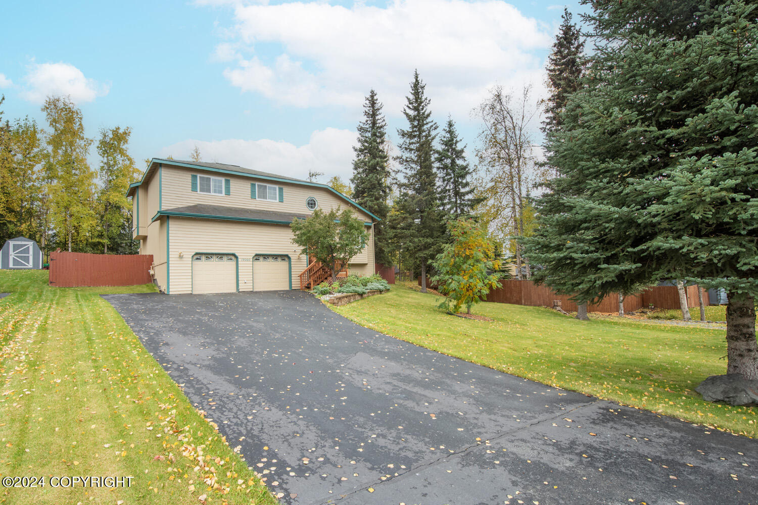 Talarik Dr, Eagle River, AK 99577