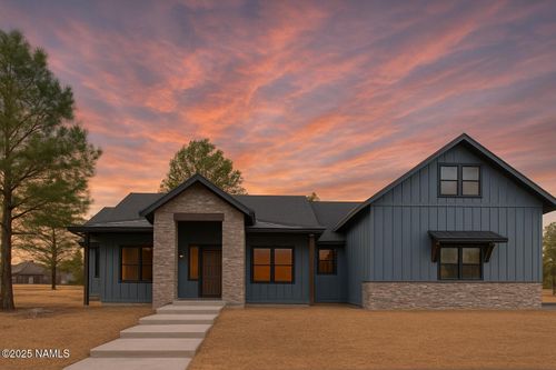 2421 W Brookhollow Dr, Williams, AZ, 86046-0310 | Card Image