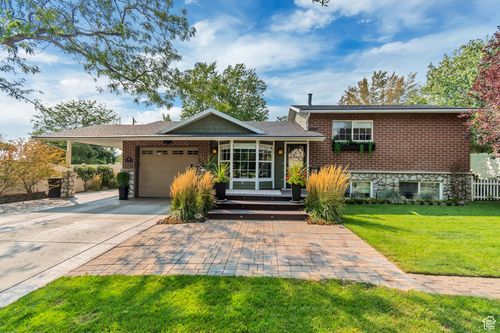 9534 S Poppy Ln, Sandy, UT, 84094-3627 | Card Image
