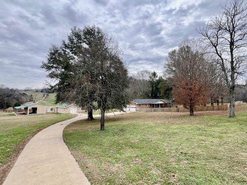 1595 Hurricane Creek Rd, Lawrenceburg, TN, 38464-8240 | Card Image