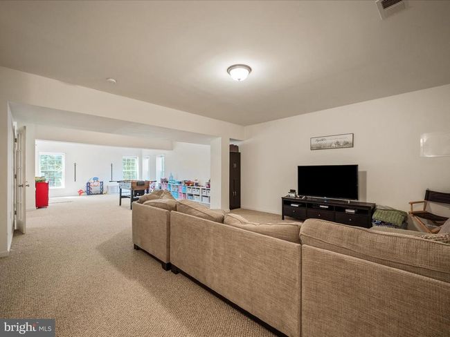 48 Patapsco Cir, House other with 5 bedrooms, 4 bathrooms and null parking in FALLING WATERS WV | Image 25
