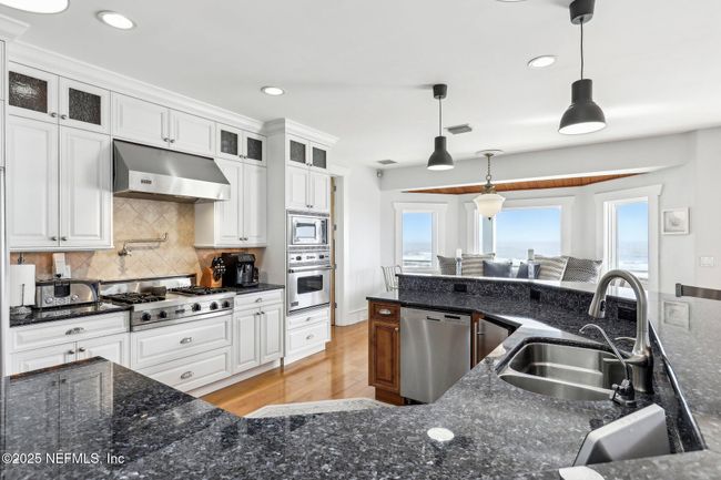 Kitchen | Image 13