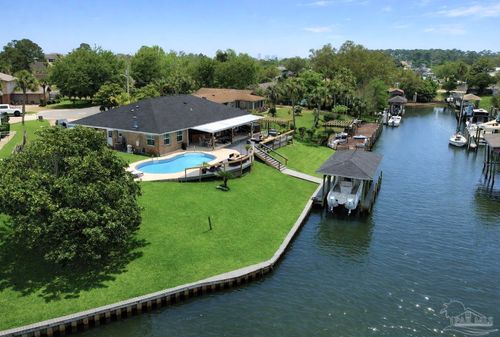 1047 Aquamarine Dr, Gulf Breeze, FL, 32563-3003 | Card Image