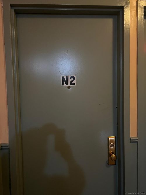 n2-176 Park Ter, Hartford, CT, 06106-5342 | Card Image