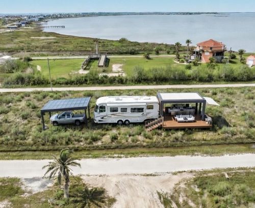 1110 Gulf Supply Rd, Gilchrist, TX, 77617 | Card Image