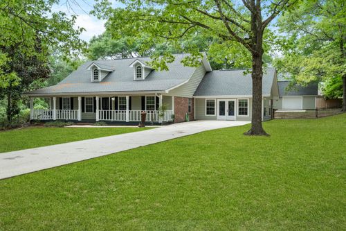 18401 Dogwood Ln, Saucier, MS, 39574-9612 | Card Image