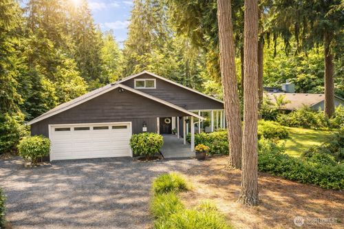 10761 Bill Point Cres Ne, Bainbridge Island, WA, 98110-2108 | Card Image