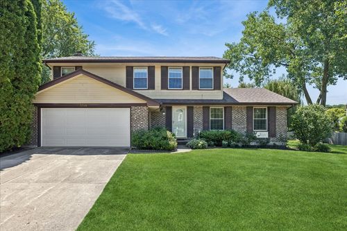 1108 Wellington Ave, Libertyville, IL, 60048-1256 | Card Image