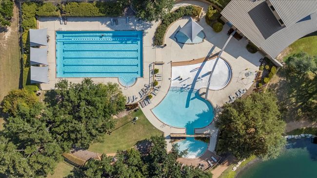 Drone / aerial view of a pool | Image 39