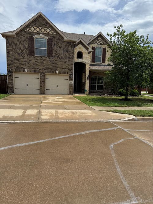 6132 Falls Lake Rd, Fort Worth, TX, 76179-1477 | Card Image