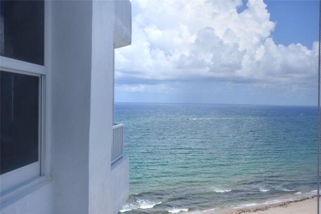 APT-1404 - 1340 S Ocean Blvd, Condo with 2 bedrooms, 2 bathrooms and null parking in Pompano Beach FL | Image 23