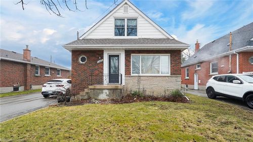 342 E 17th St, Hamilton, ON, L9A4M8 | Card Image
