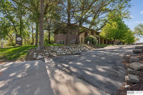 9-8941 Miami St, Omaha, NE, 68134-6156 | Card Image
