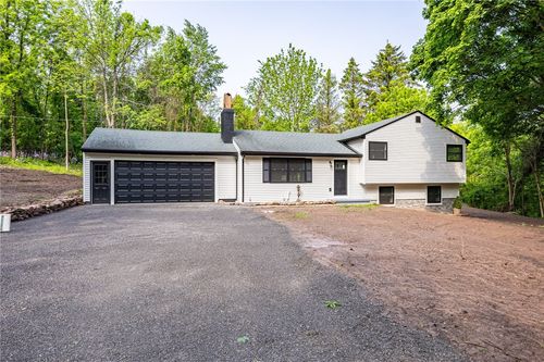 293 County Line Rd, Ontario, NY, 14519-9201 | Card Image