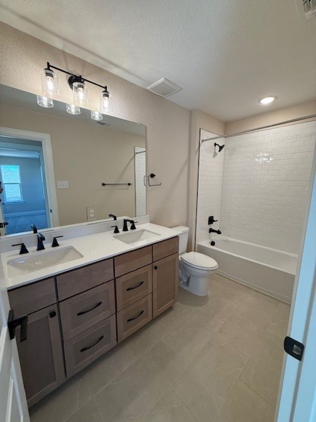 Secondary Bath | Image 13