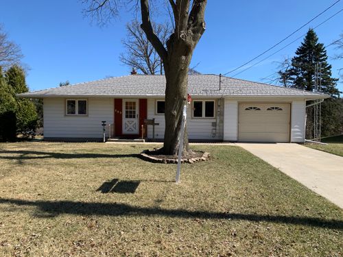 123 Riverview Dr, Waterford, WI, 53185-4223 | Card Image