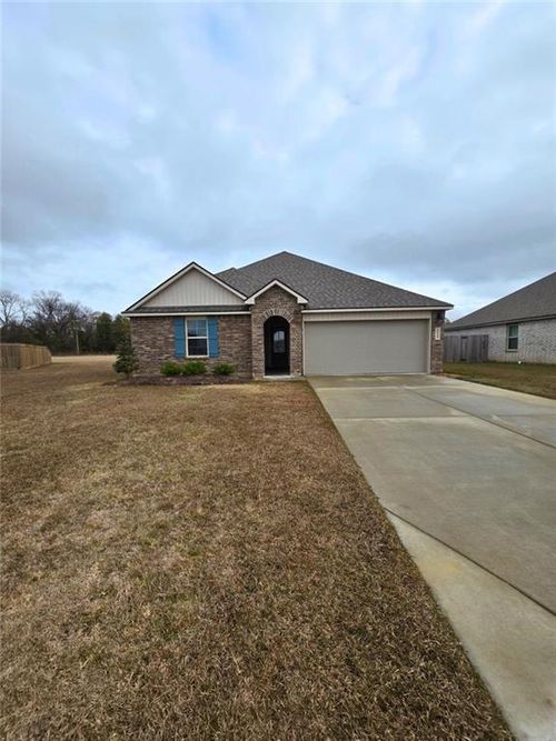 8024 Olde Town Ct, Alexandria, LA, 71303-4070 | Card Image