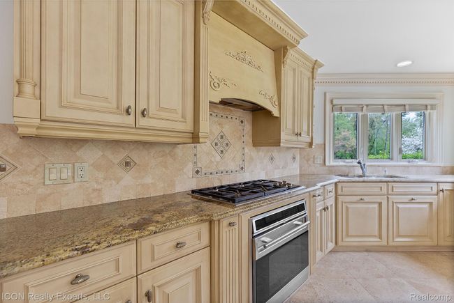 5215 Deer Run Cir, House other with 5 bedrooms, 7 bathrooms and null parking in Orchard Lake MI | Image 29