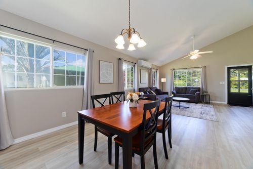 1695 Wailuku Dr, HILO, HI, 96720-1223 | Card Image