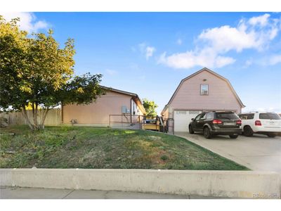 360 Linda Ln, House other with 3 bedrooms, 2 bathrooms and null parking in Denver CO | Image 2