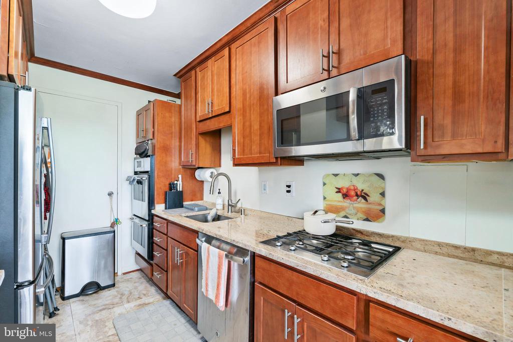 Residential in ROCKVILLE 4