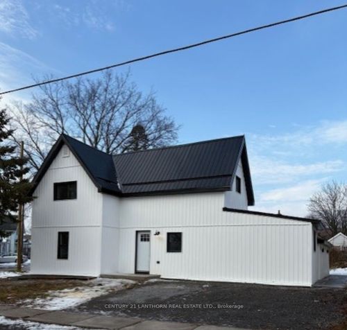 {{alt}} | Card Image