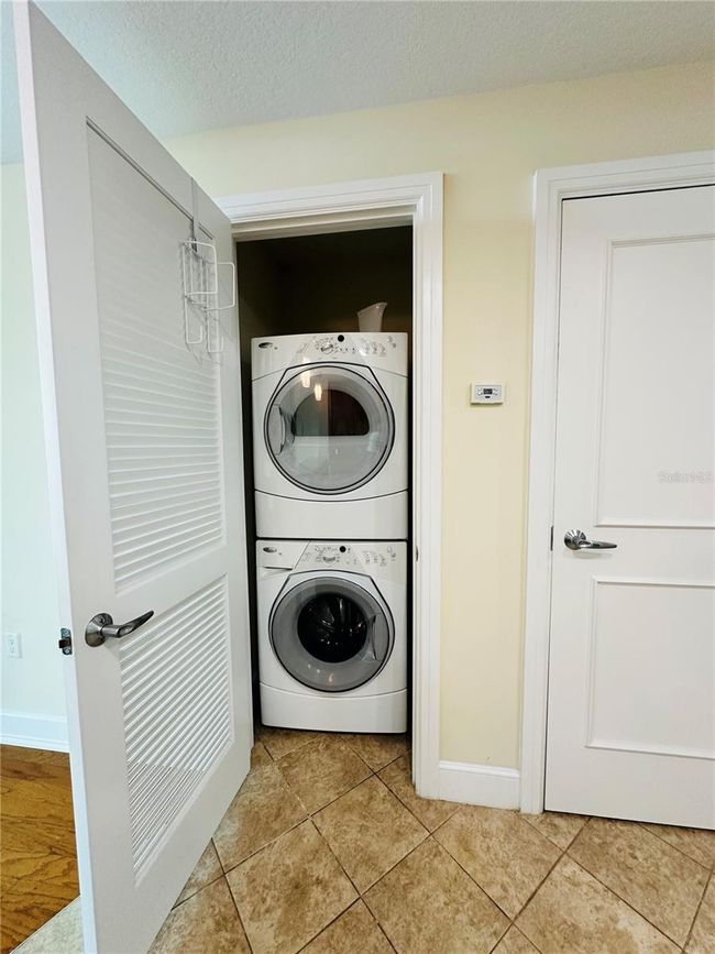 UNIT-1009 - 101 S Eola Dr, Condo with 1 bedrooms, 2 bathrooms and null parking in ORLANDO FL | Image 24