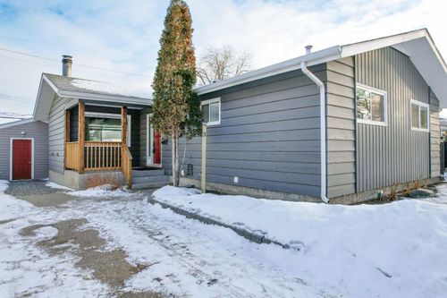 3 Montcalm Ave, Camrose, AB, T4V2K9 | Card Image
