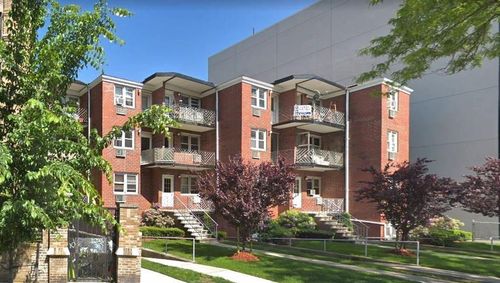 3-f-2963 Ocean Pkwy, Brooklyn, NY, 11235-8047 | Card Image
