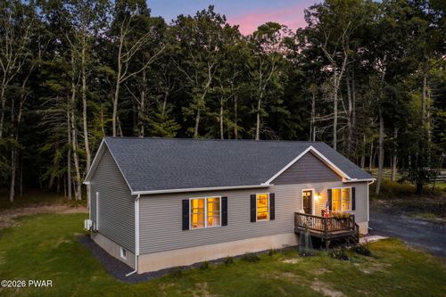 108 Knob Cone Dr, Milford, PA, 18337-7203 | Card Image