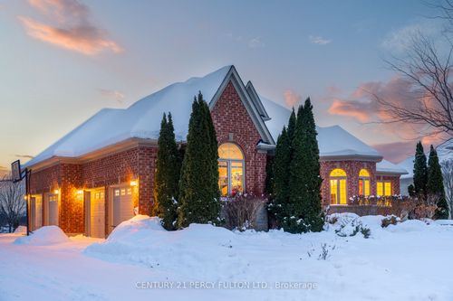 19 Wilson House Dr, Ashburn, ON, L0B1A0 | Card Image