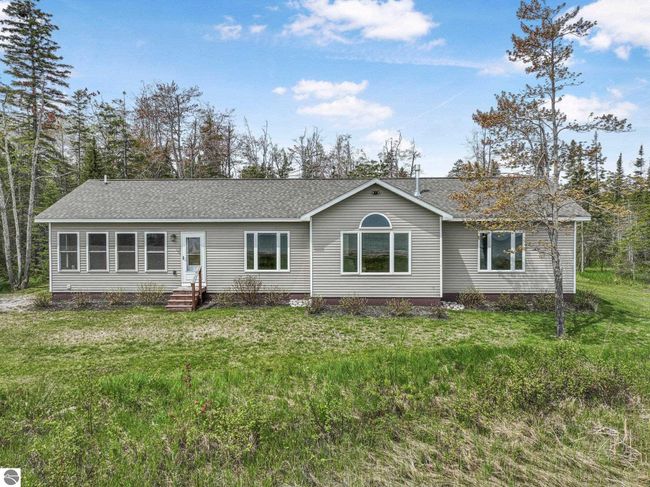 21495 Us Highway 23 N, House other with 2 bedrooms, 2 bathrooms and null parking in Millersburg MI | Image 10