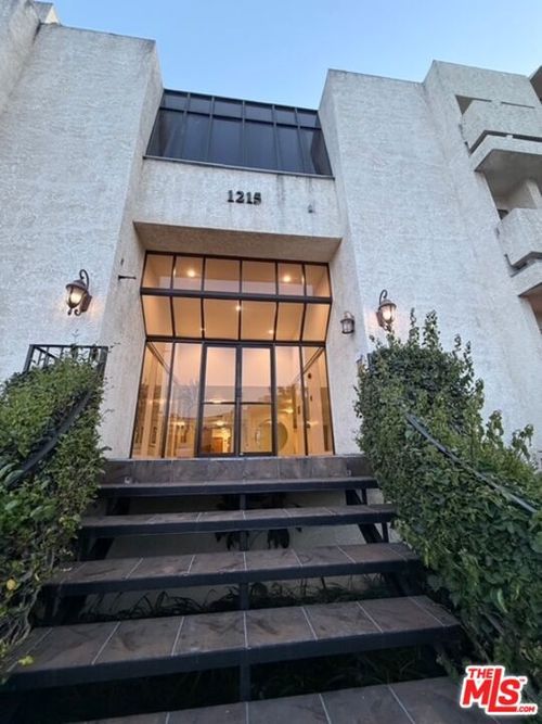 106-1215 Brockton Avenue, Los Angeles, CA, 90025 | Card Image