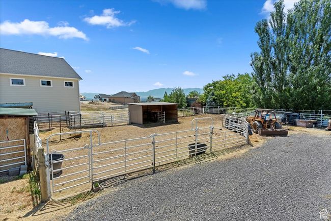 898 E 260 N, House other with 4 bedrooms, 5 bathrooms and 9 parking in Hyde Park UT | Image 53